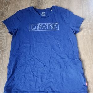 Levi's t-shirt